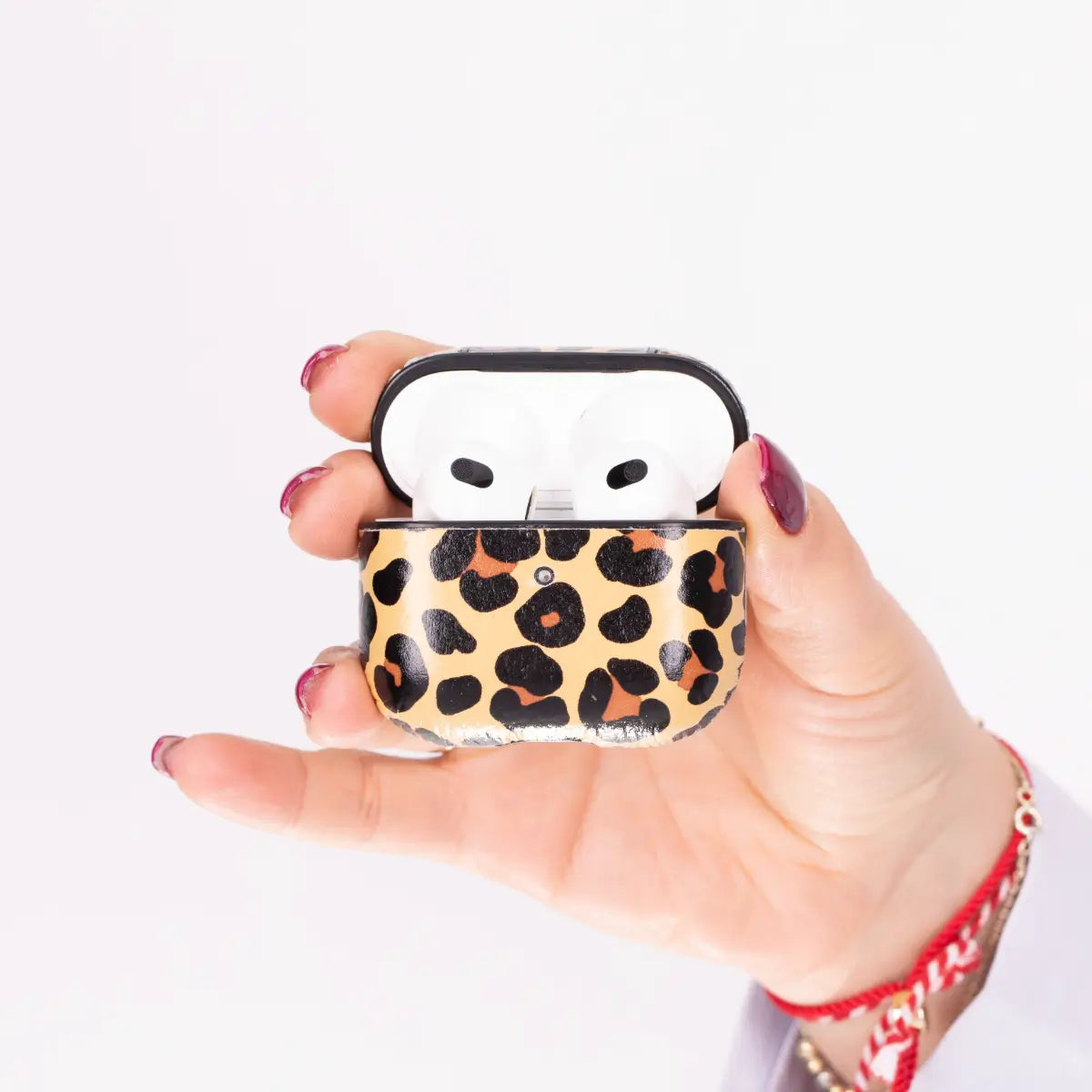 AirPods 3-Hülle aus Leder mit Leopardenmuster