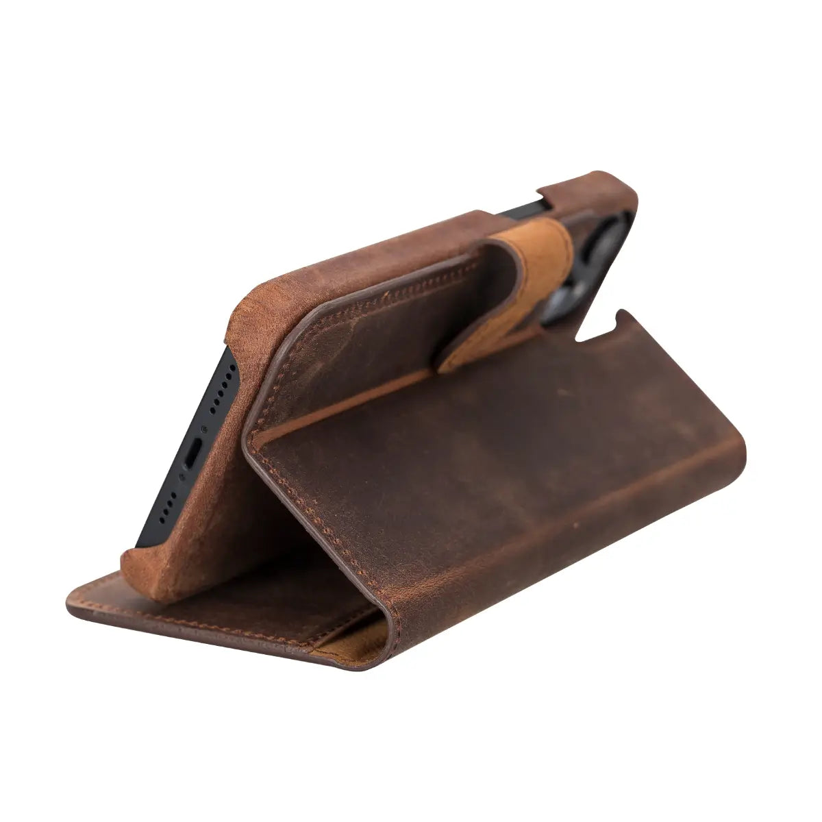 Magnetische Brieftaschenhülle aus braunem Leder im Used-Look für iPhone 14 Plus, Prestige