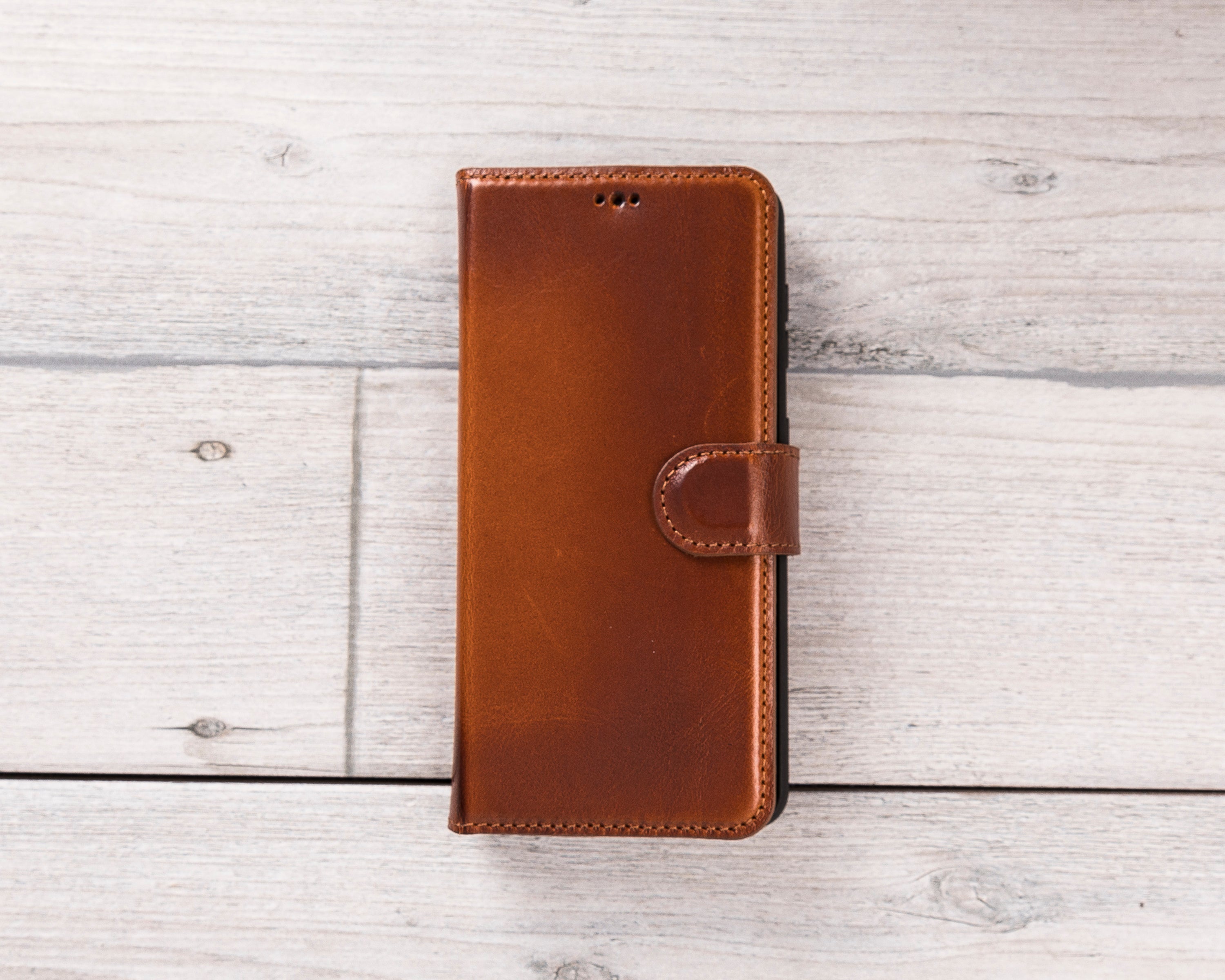 Magnetische Brieftaschenhülle aus brüniertem hellbraunem Leder für Galaxy S22 / S23 / S24