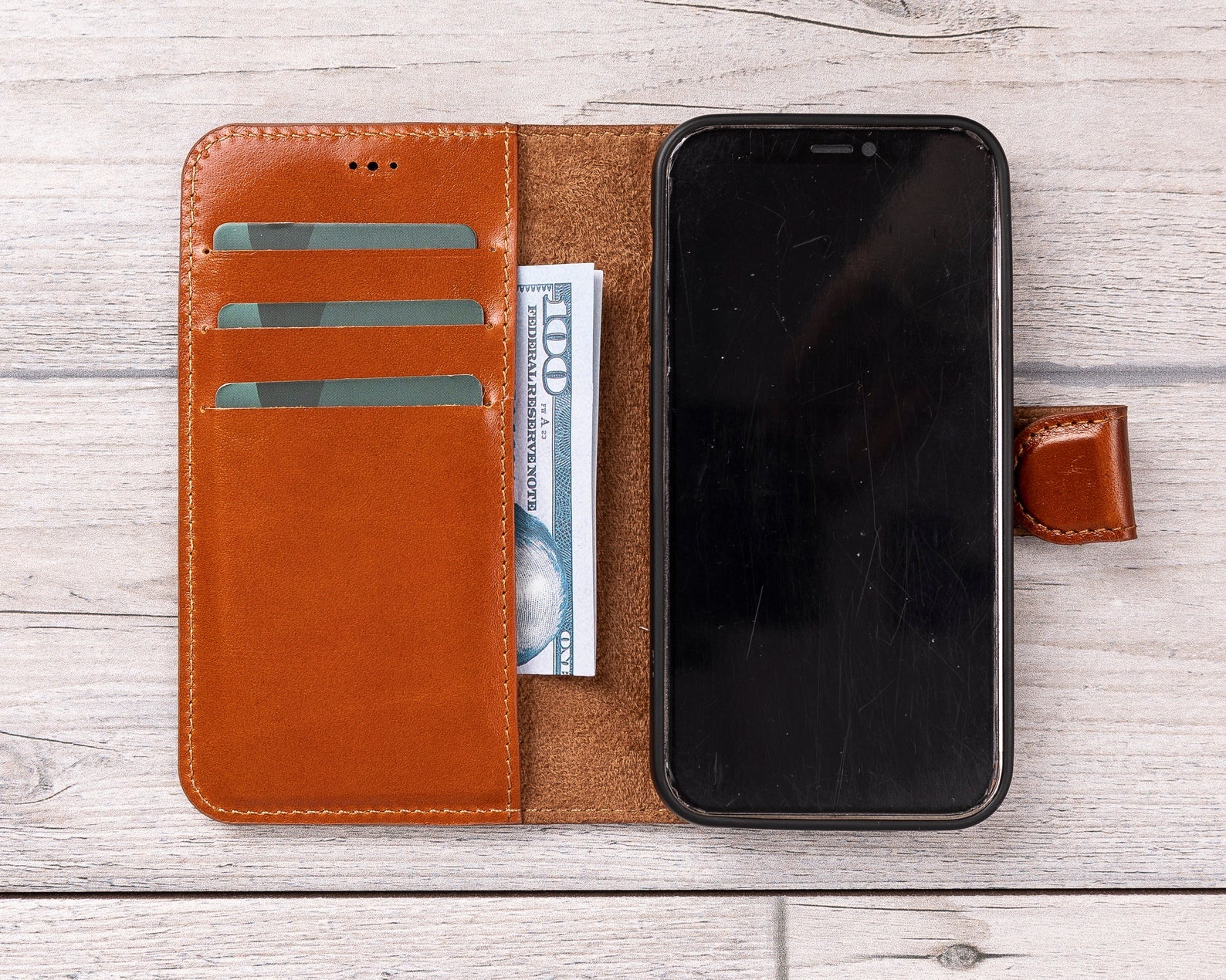 Magnetische Brieftaschenhülle aus brüniertem hellbraunem Leder für iPhone 12-Modelle 